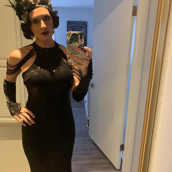 Long sequins dress. - Picture 2 of 3